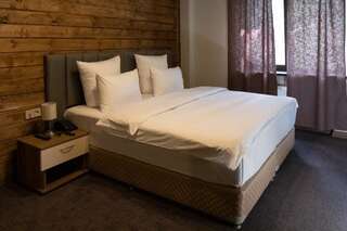 Курортные отели Apricot Aghveran Resort Агверан Двухместный номер Делюкс с 1 кроватью или 2 отдельными кроватями и балконом-13